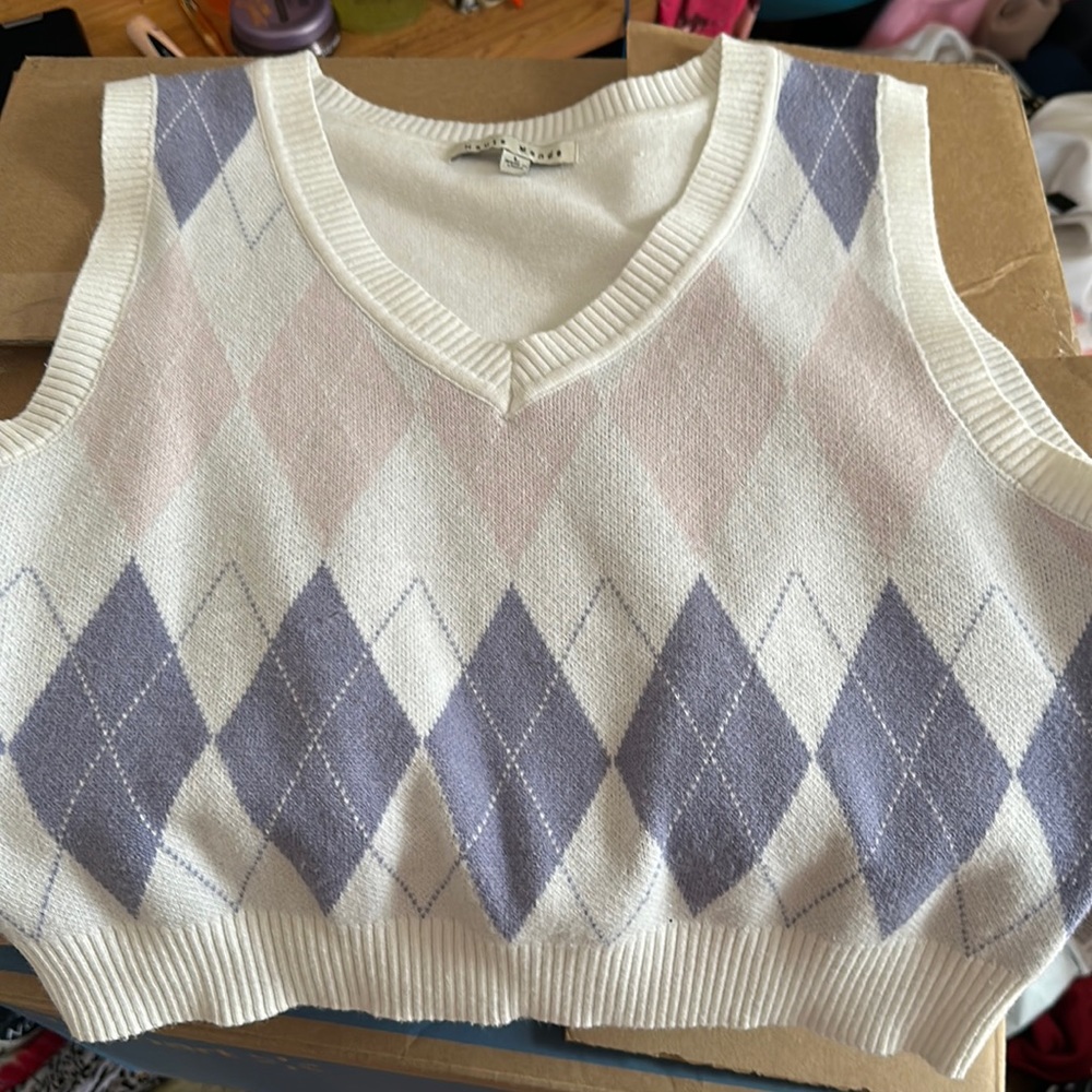 Cropped school girl top